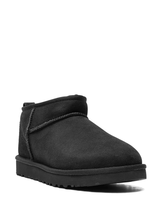 UGG Botas Classic Ultra Mini Black