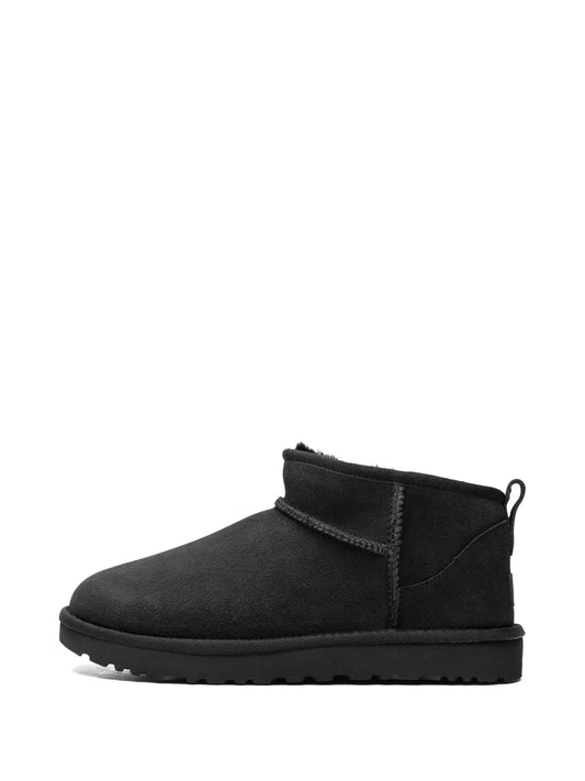 UGG Botas Classic Ultra Mini Black