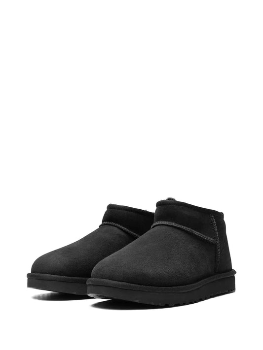 UGG Botas Classic Ultra Mini Black